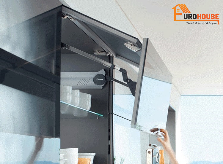Tay nâng tủ bếp - mẫu phụ kiện tủ bếp thông minh cực hot cho nhà bếp